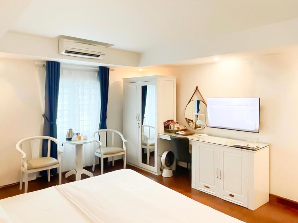 A25 -137 Nguyen Du - Hotel
