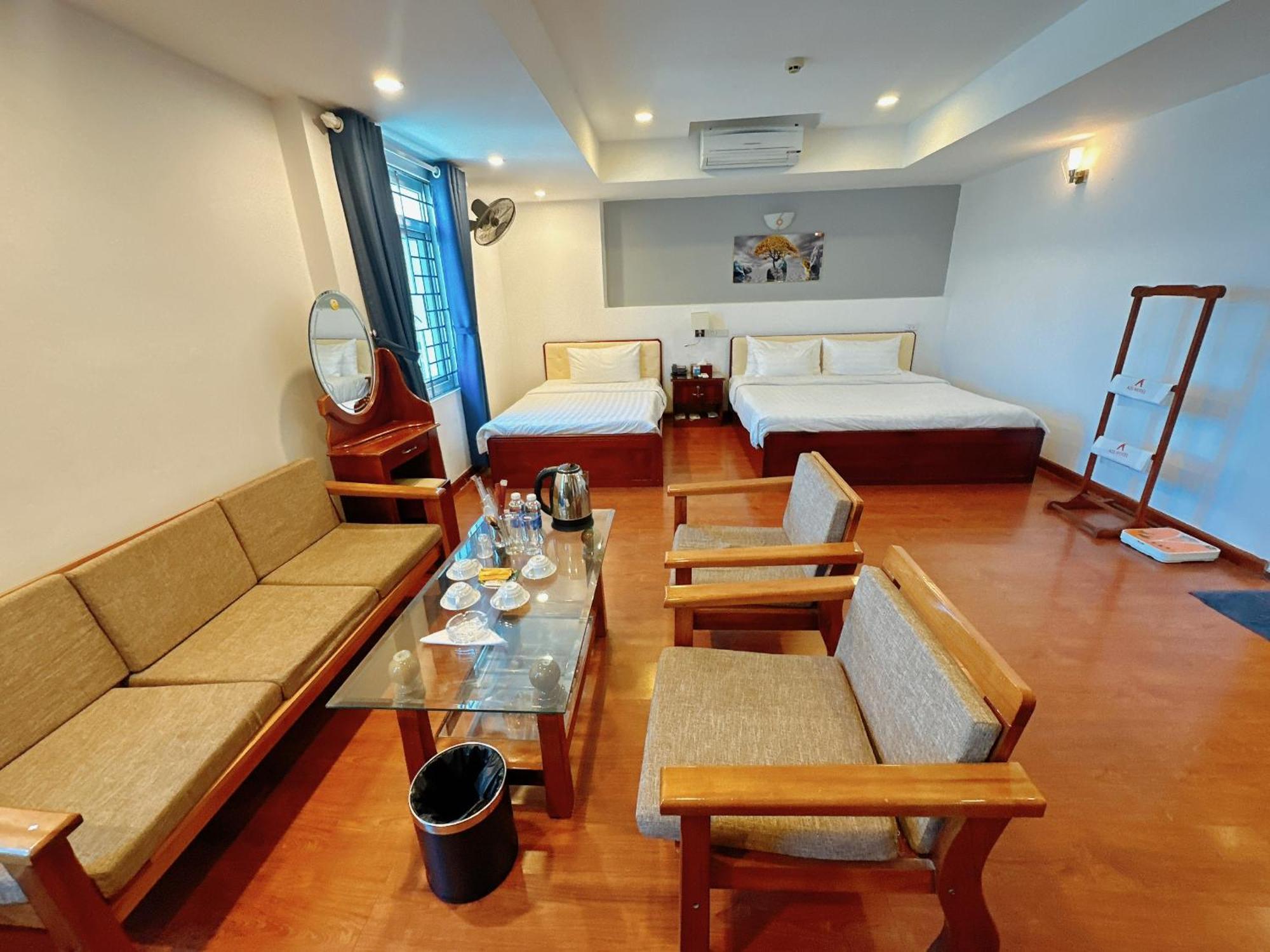Hotel A25 -137 Nguyen Du -