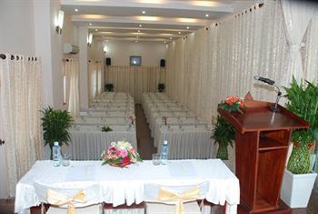A25 -137 Nguyen Du - Hotel
